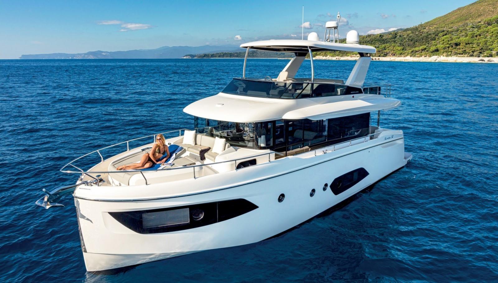 ABSOLUTE 52 NAVETTA