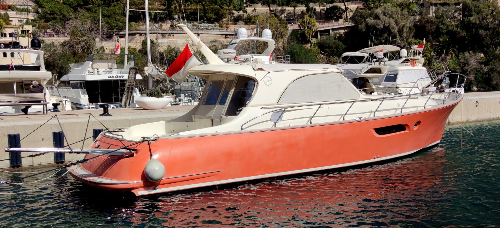 MOCHI CRAFT DOLPHIN 44